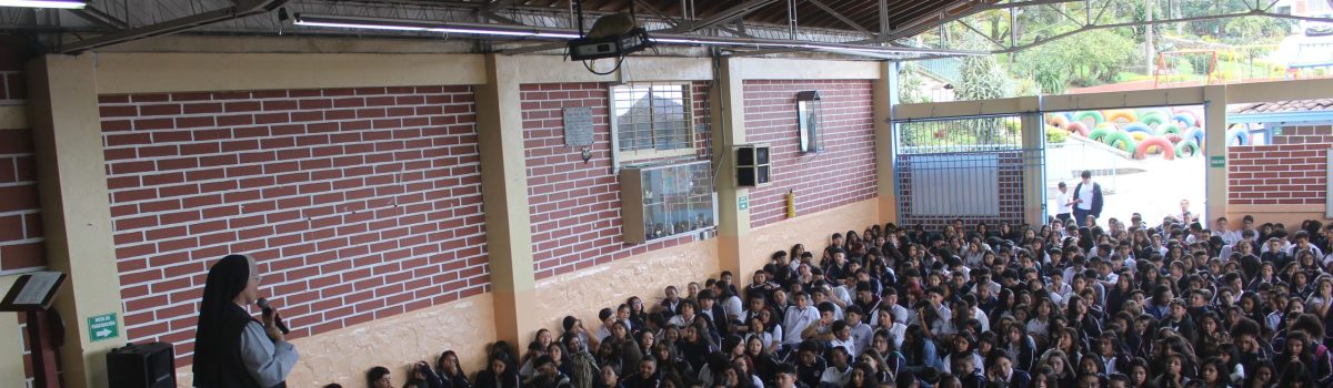 Bienvenida a estudiantes 2025